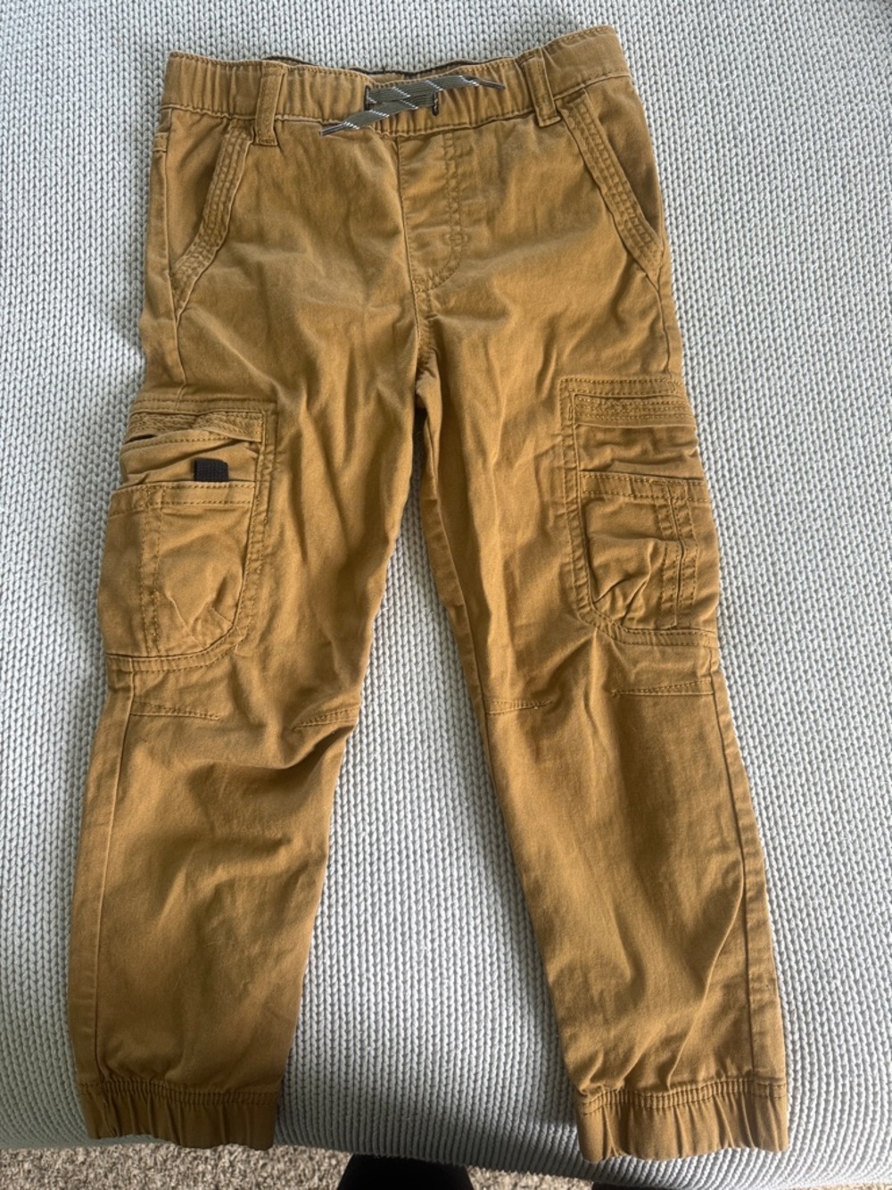 Wrangler boys Cargo Jogger Pants in Caramel Brown